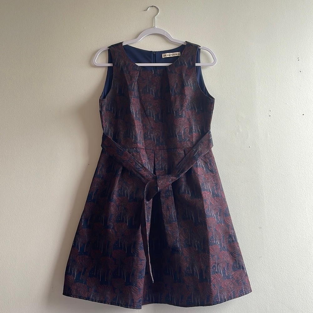 Gorgeous Tree Pattern Dress Medium . - Picture 7 of 7